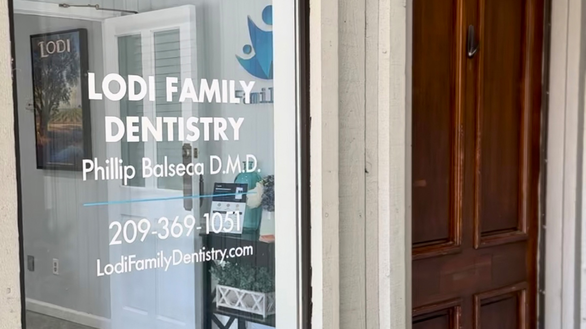 Contact Dentist in Lodi